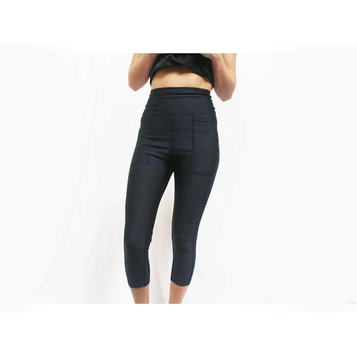 Ryan's Pet Supplies FurRResist Black Capri Leggings