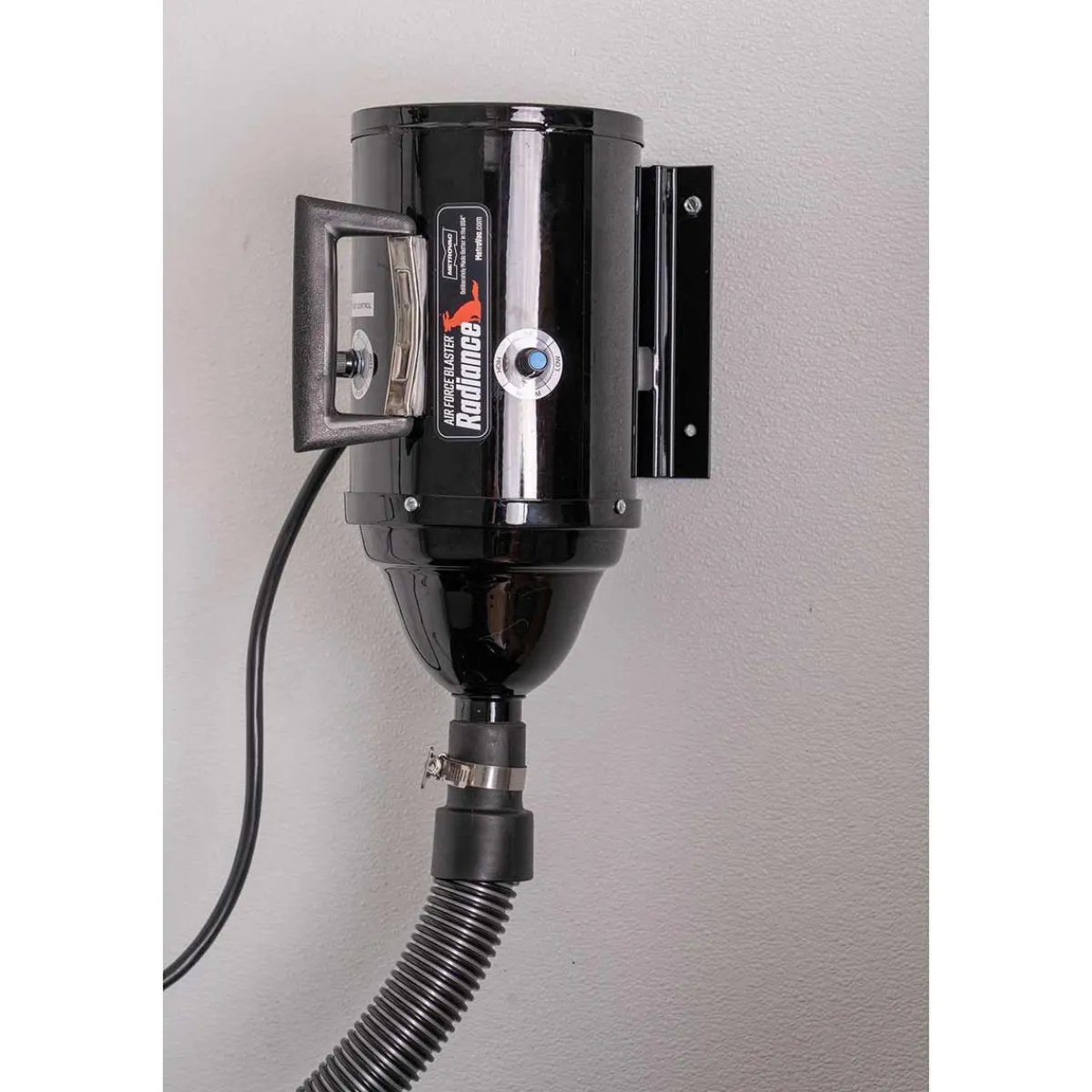 Ryan's Pet Supplies MetroVac Air Force Blaster Radiance Black